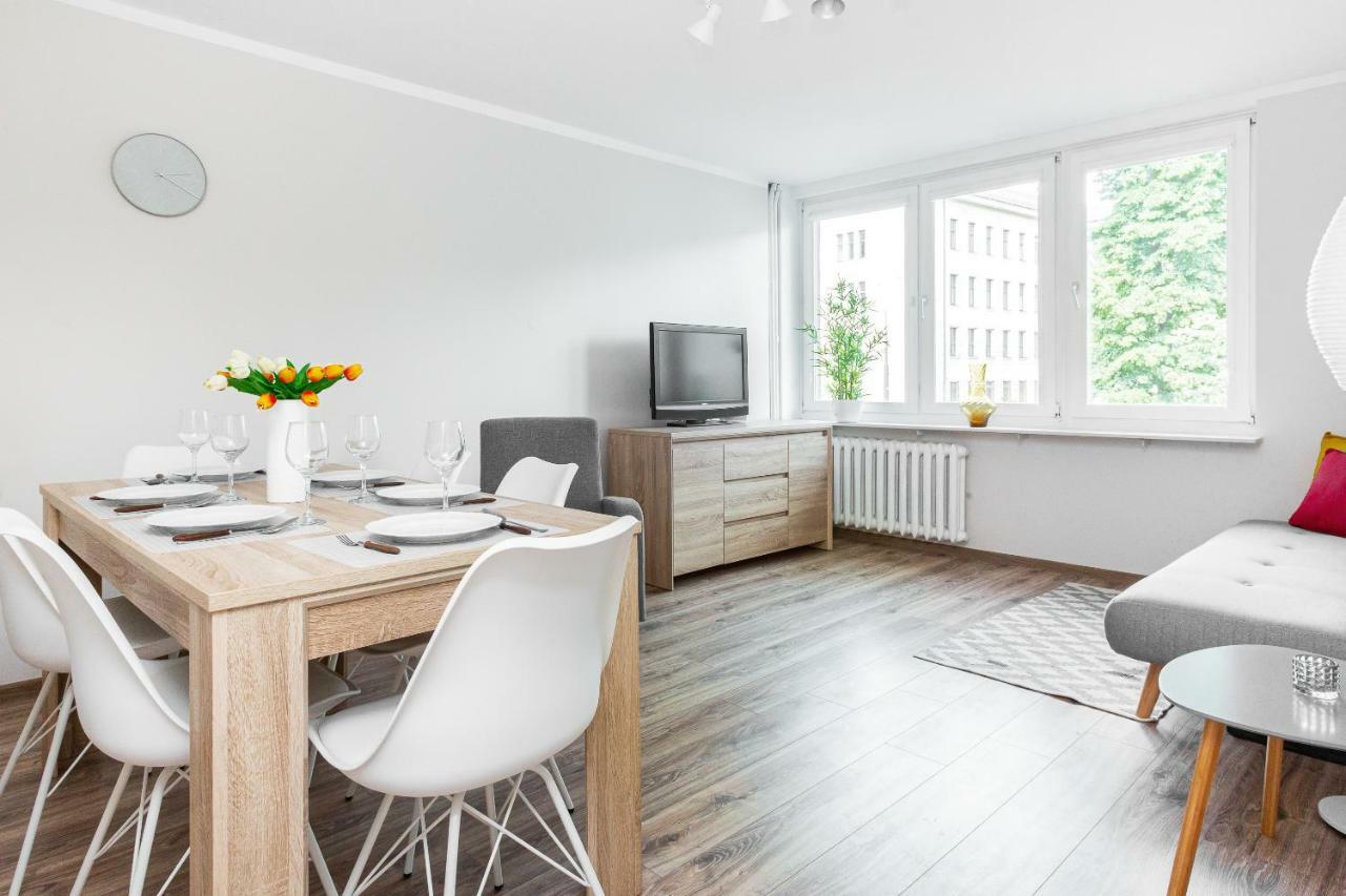 Apartments Warsaw Solidarnosci By Renters Extérieur photo
